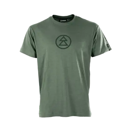 grön södratshirt med grön logga