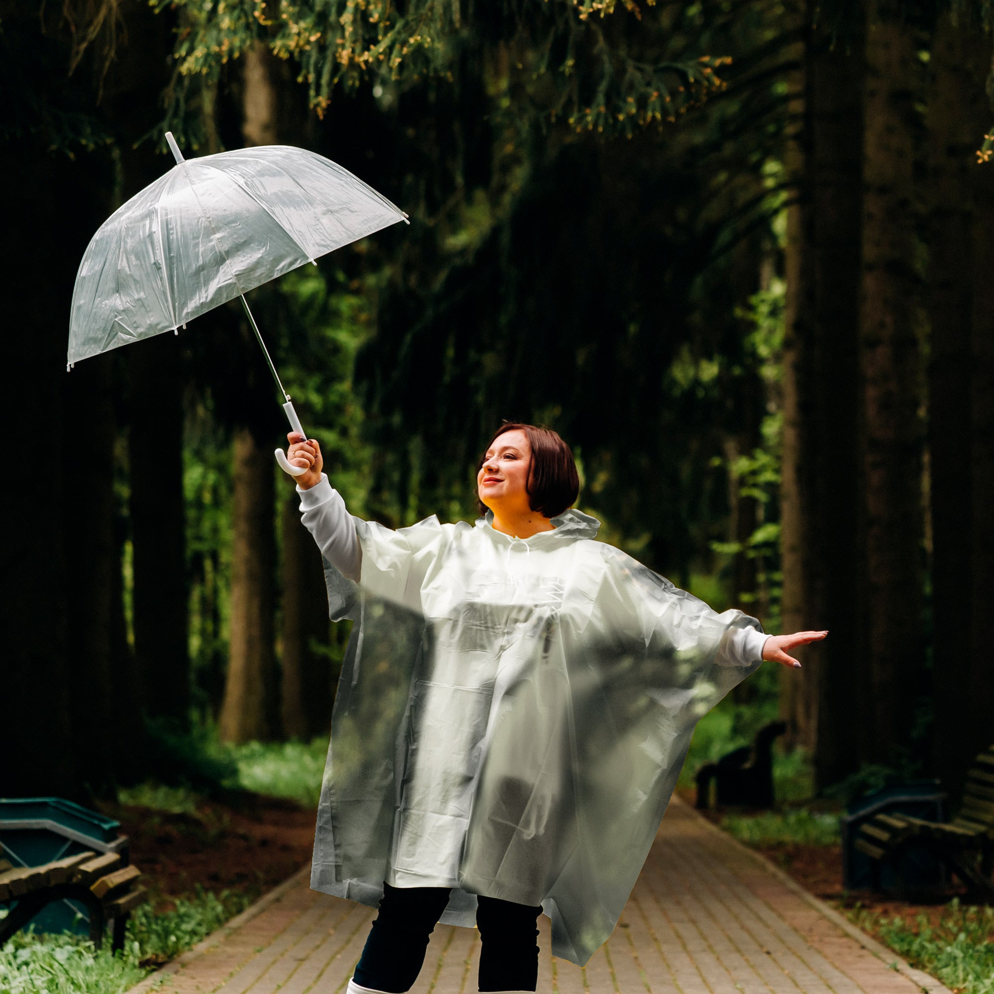 regnponcho på modell