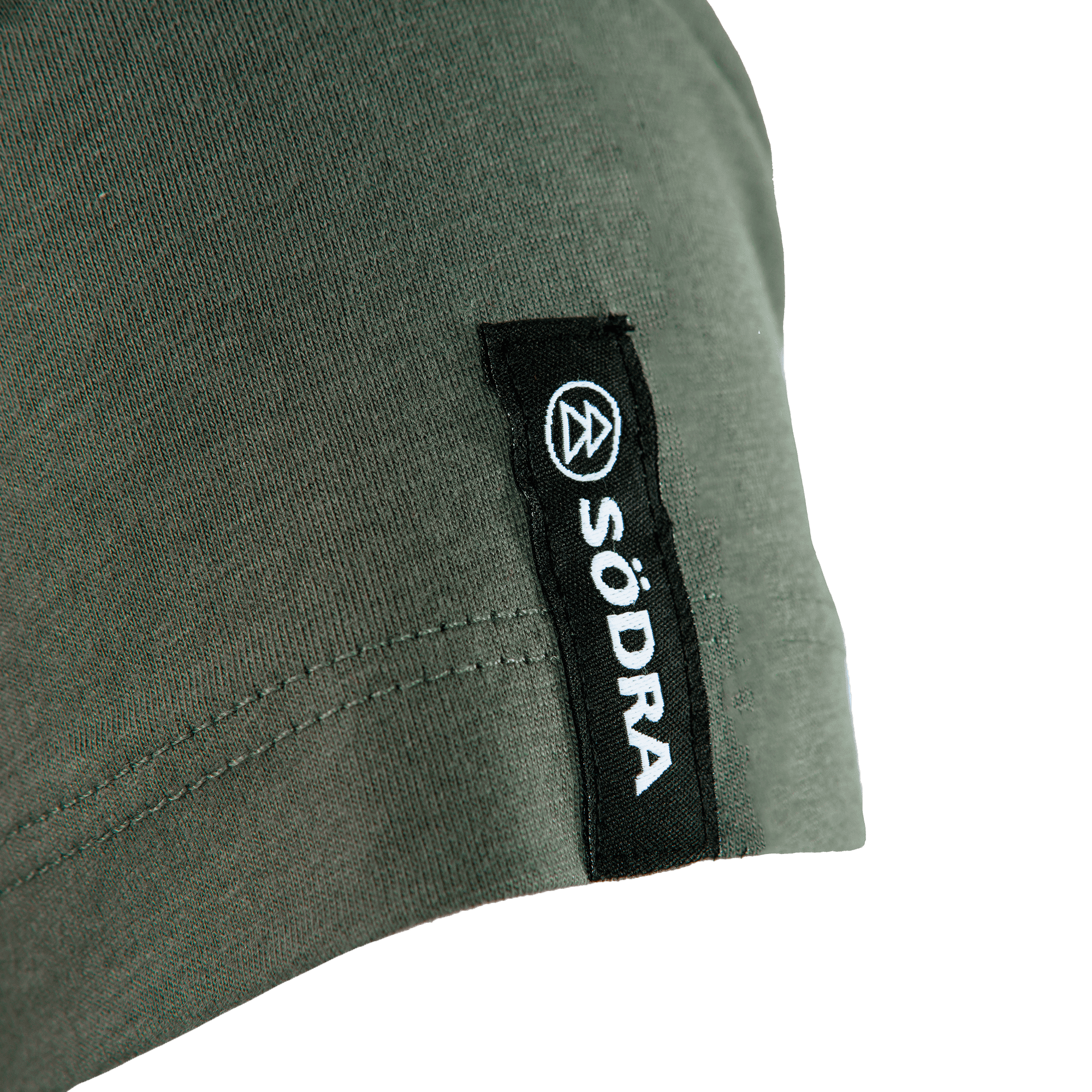 grön södratshirt med logga på ärm